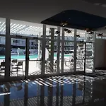 Gara Golf & فندق