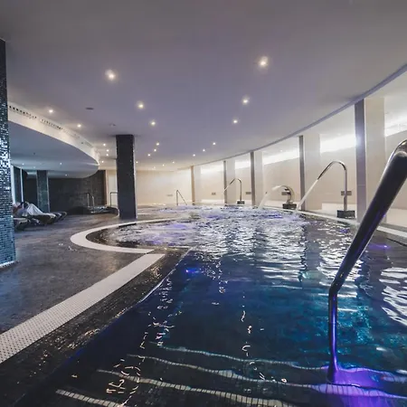 Gara Golf & Ξενοδοχείο 4*