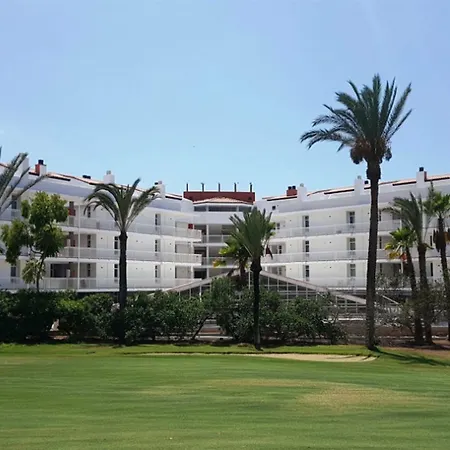 فندق Gara Golf & 4*